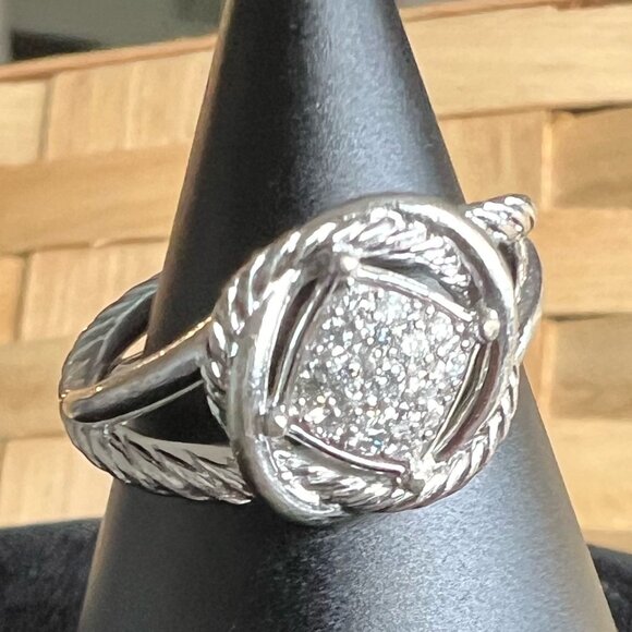 David Yurman Infinity Ring with Diamonds STYLE NUMBER: R12610DSSADI85 - Picture 3 of 7